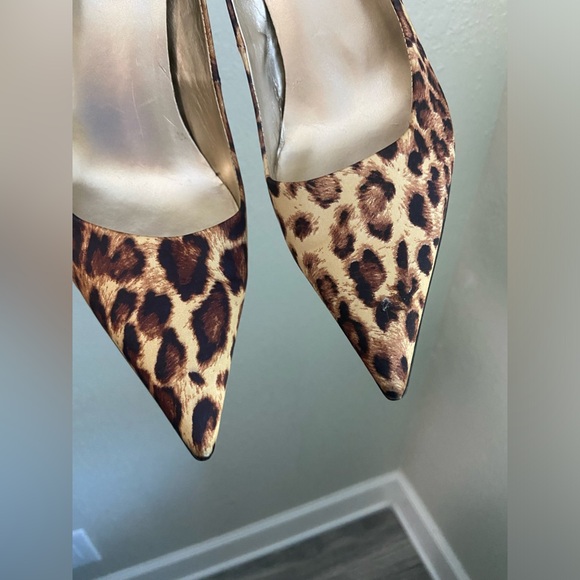 Guess Animal Print Pointed Toes 4” High Heels Women’s Size 9 - Picture 2 of 9